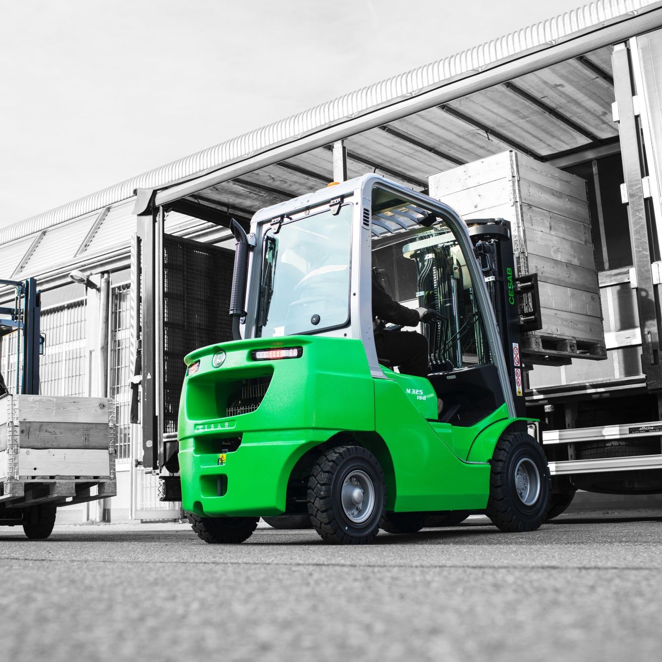 Carretillas en Madrid: cuál elegir según tu operativ